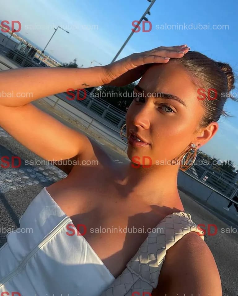 Sara β escort in Dubai