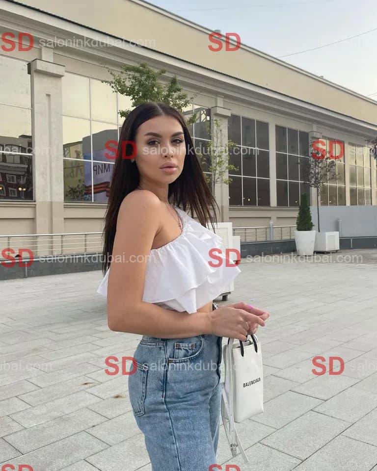 Violet β escort in Dubai