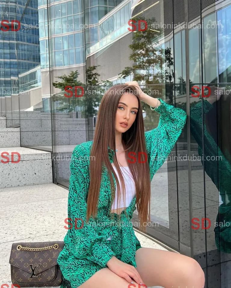 Vivian β escort in Dubai