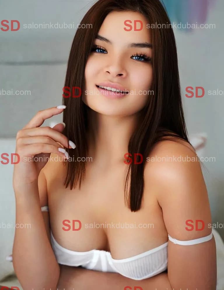 Vivian β escort in Dubai