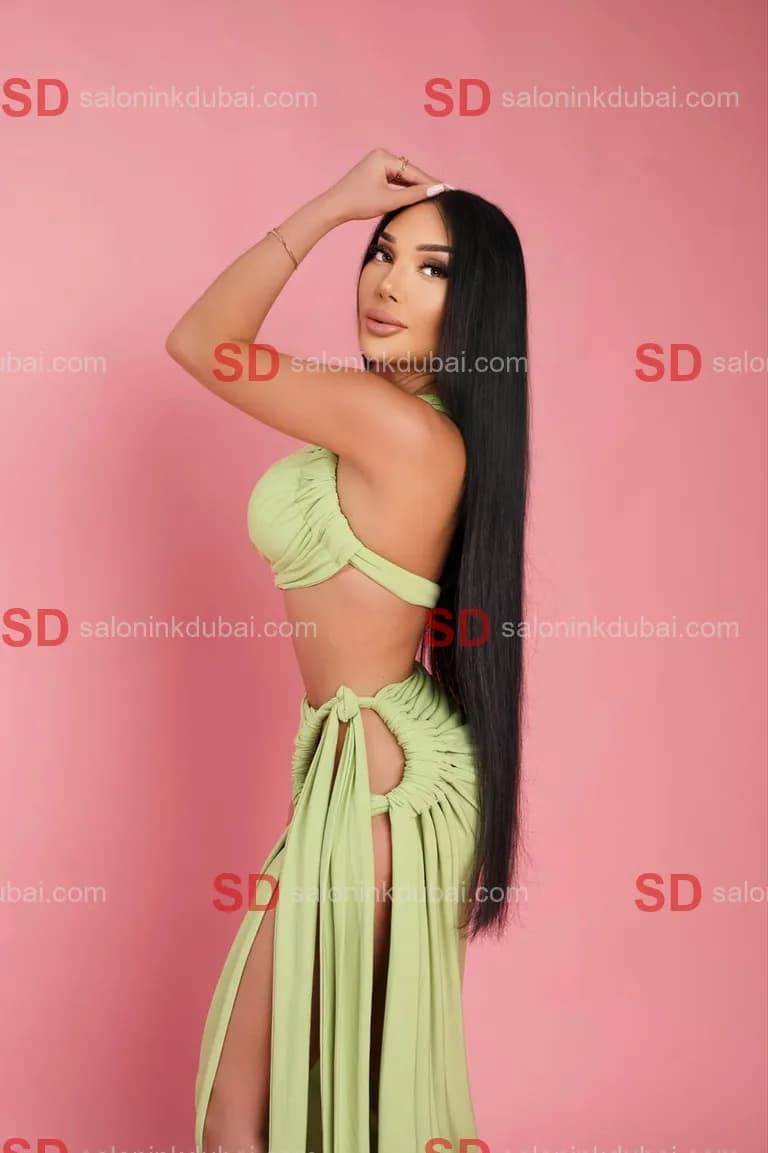 Vivian β escort in Dubai