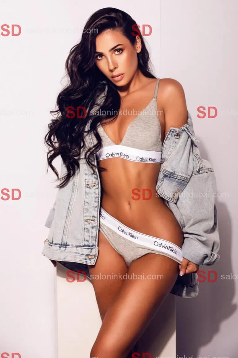 Willow — escort in Dubai