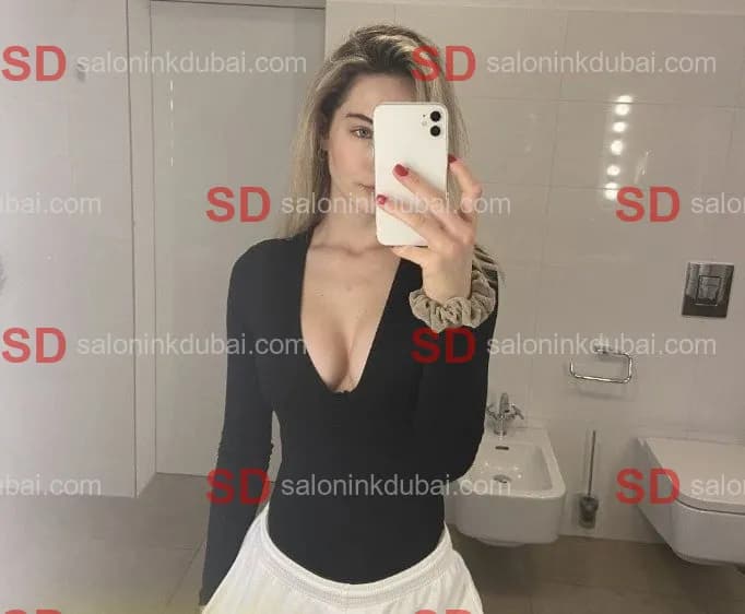 Zoe β escort in Dubai